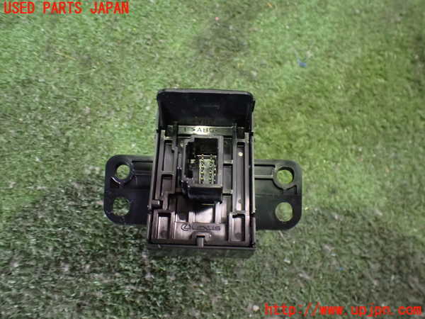 2UPJ-9233136312]レクサス・UX300e(KMA10)スイッチ7(電動パーキング) 中古_2