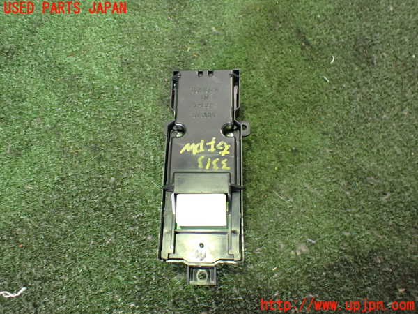 2UPJ-9233136240]レクサス・UX300e(KMA10)右前パワーウィンドウスイッチ 中古_2