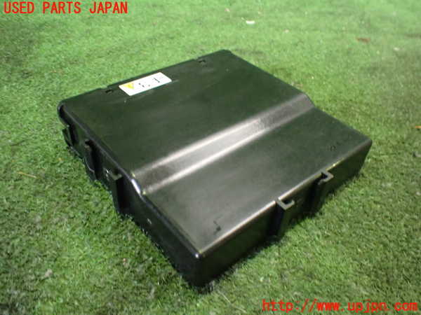 2UPJ-9233136159]レクサス・UX300e(KMA10)コンピューター14(プラグイン＆ワイヤレス充電) 中古 89261-76100_2