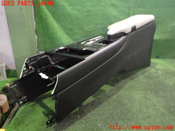 2UPJ-9233137540]レクサス・UX300e(KMA10)センターコンソール 中古_2
