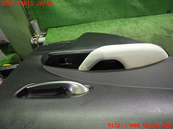 2UPJ-9233131324]レクサス・UX300e(KMA10)左後ドア内張り 中古_2