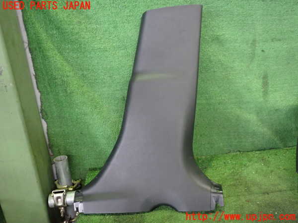 2UPJ-9233137665]レクサス・UX300e(KMA10)右センターピラートリム 中古_2