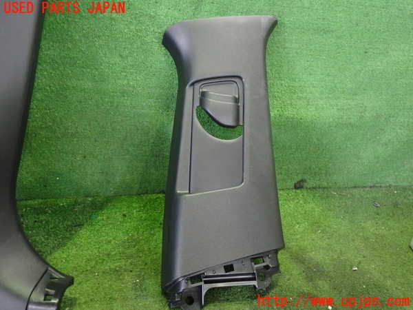 2UPJ-9233137665]レクサス・UX300e(KMA10)右センターピラートリム 中古_3