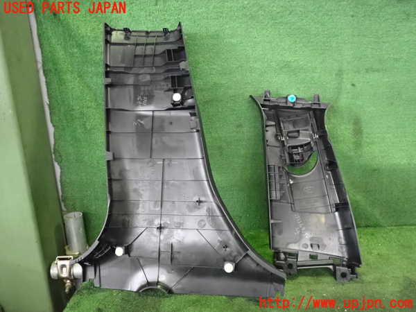 2UPJ-9233137665]レクサス・UX300e(KMA10)右センターピラートリム 中古_4