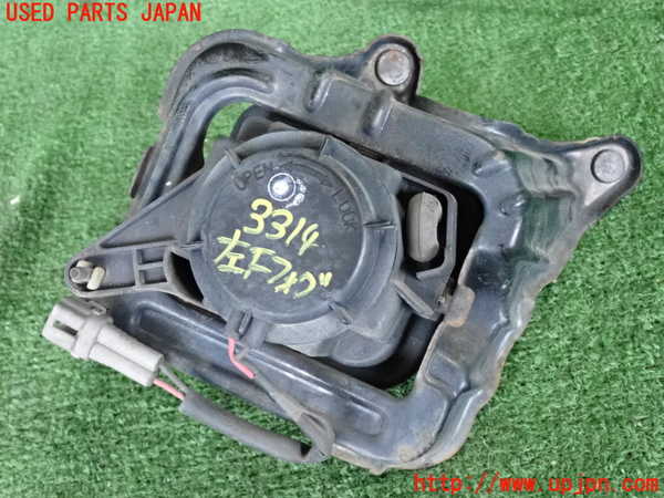 2UPJ-9233141182]セリカ(ZZT230)左フォグ 中古_2