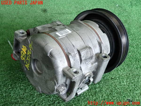 2UPJ-9233146025]セリカ(ZZT230)エアコンコンプレッサー 中古_2