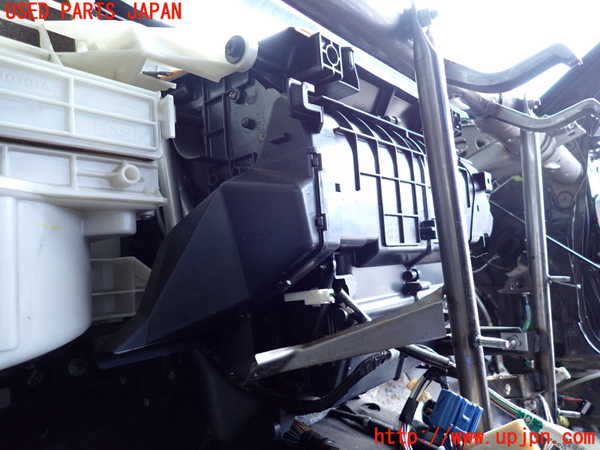 2UPJ-9233146081]セリカ(ZZT230)エバポレーター1 中古_3