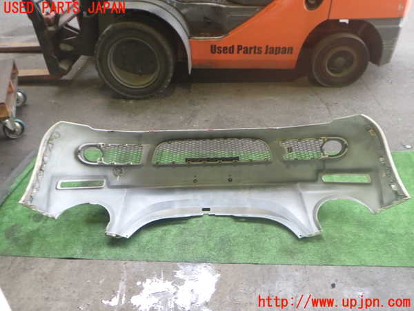 2UPJ-9233151010]VW ニュービートル(9CAZJ)フロントバンパー (ジャンク品) 中古_4