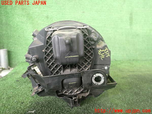 2UPJ-9233151130]VW ニュービートル(9CAZJ)右ヘッドライト ハロゲン 中古_2