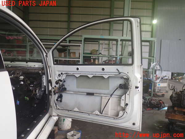 2UPJ-9233151230]VW ニュービートル(9CAZJ)右前ドア 中古_4