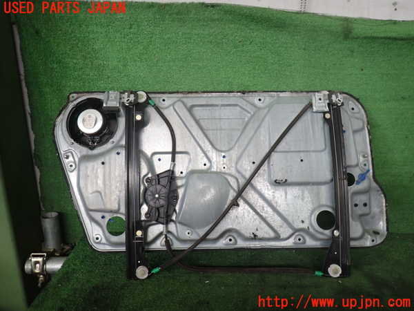 2UPJ-9233151236]VW ニュービートル(9CAZJ)右前レギュレーターモーター 中古_2