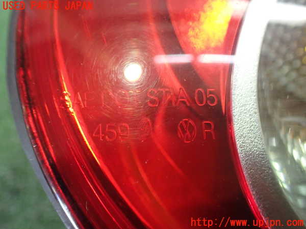 2UPJ-9233151530]VW ニュービートル(9CAZJ)右テールランプ 中古_2