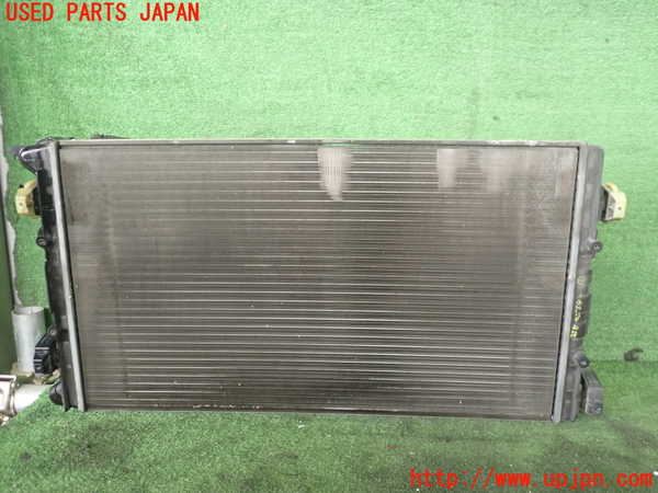 2UPJ-9233152321]VW ニュービートル(9CAZJ)ラジエーター1 中古_3