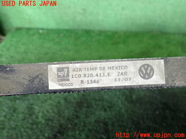 2UPJ-9233156031]VW ニュービートル(9CAZJ)エアコンコンデンサー1 中古_3