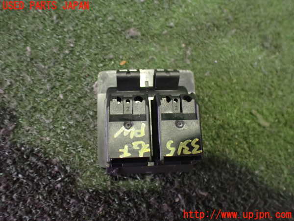 2UPJ-9233156240]VW ニュービートル(9CAZJ)右前パワーウィンドウスイッチ 中古_2