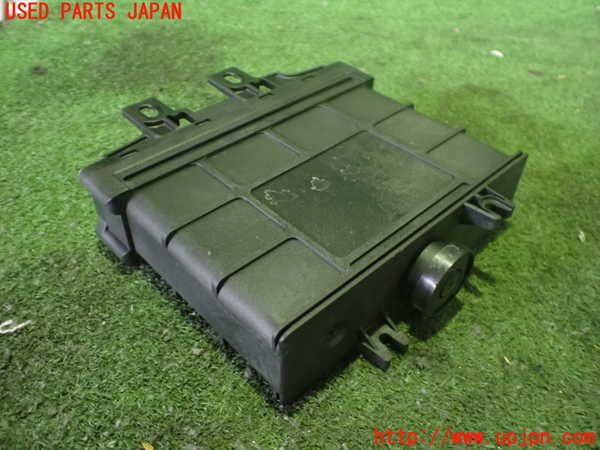 2UPJ-9233156115]VW ニュービートル(9CAZJ)ミッションコンピューター 中古_2