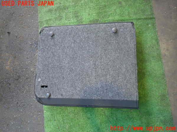2UPJ-9233157405]VW ニュービートル(9CAZJ)右リアシート 中古_4