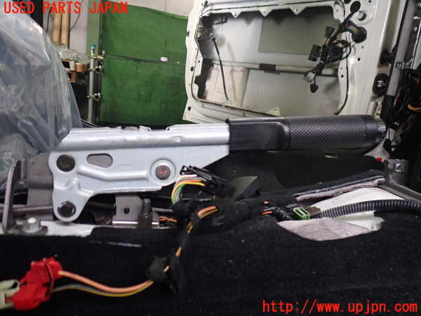 2UPJ-9233157550]VW ニュービートル(9CAZJ)サイドブレーキレバー 中古_2