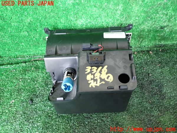 1UPJ-9233167841]ジープ・グランドチェロキー(WK36A)小物入れ1 中古_3
