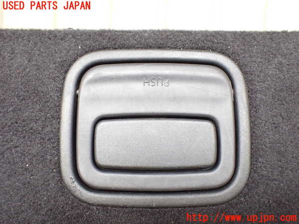 1UPJ-9233167771]ジープ・グランドチェロキー(WK36A)ラゲッジトレイ1 中古_2