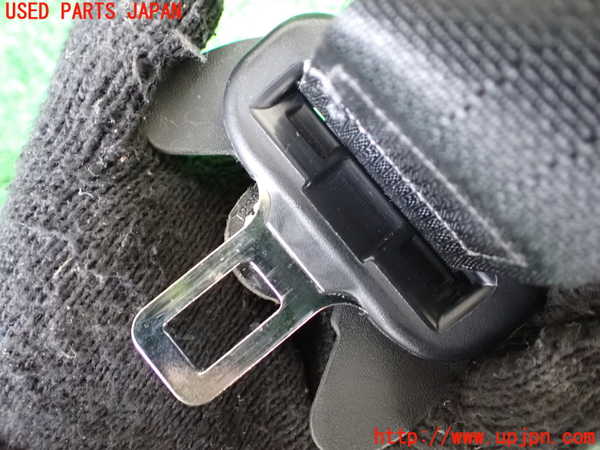 1UPJ-9233167045]ジープ・グランドチェロキー(WK36A)運転席シートベルト 中古_2