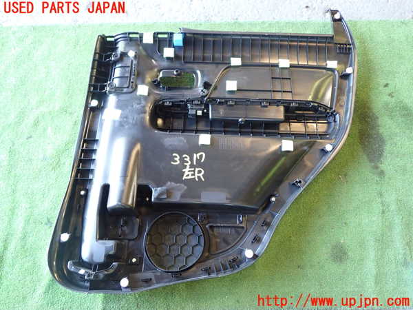 1UPJ-9233171324]ワゴンR(MH95S)左後ドア内張り 中古_2