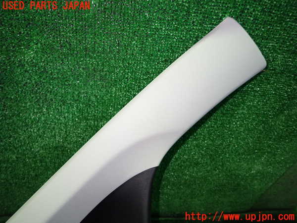 1UPJ-9233177655]ワゴンR(MH95S)右フロントピラートリム 中古_2