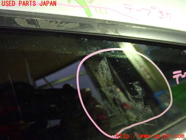1UPJ-9233181382]アウディ・TTS クーペ(8JCDLF)左クォーターガラス M23100 中古_2