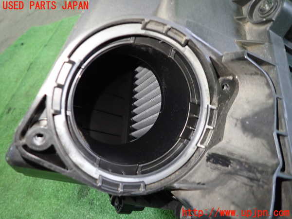 1UPJ-9233182560]アウディ・TTS クーペ(8JCDLF)エアクリーナーボックス 中古_3