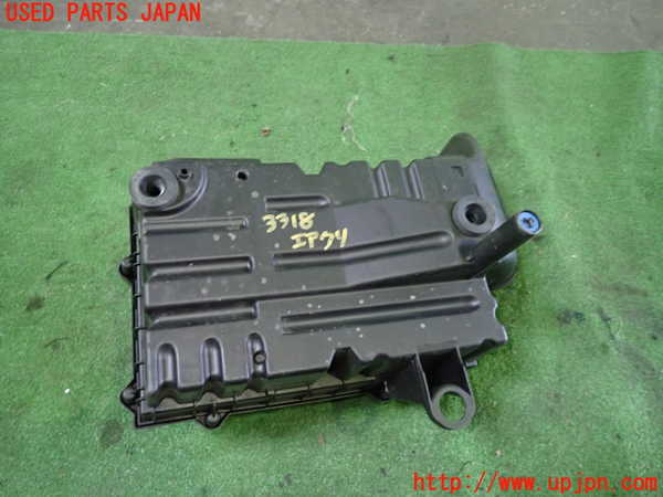 1UPJ-9233182560]アウディ・TTS クーペ(8JCDLF)エアクリーナーボックス 中古_4