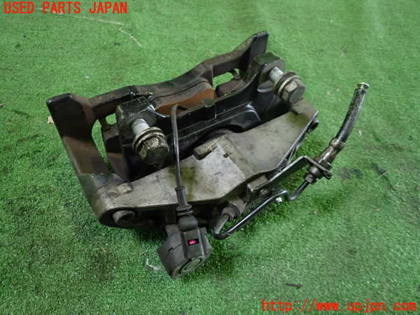 1UPJ-9233184085]アウディ・TTS クーペ(8JCDLF)左フロントキャリパー 中古_2