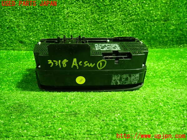 1UPJ-9233186066]アウディ・TTS クーペ(8JCDLF)エアコンスイッチ1 中古_3