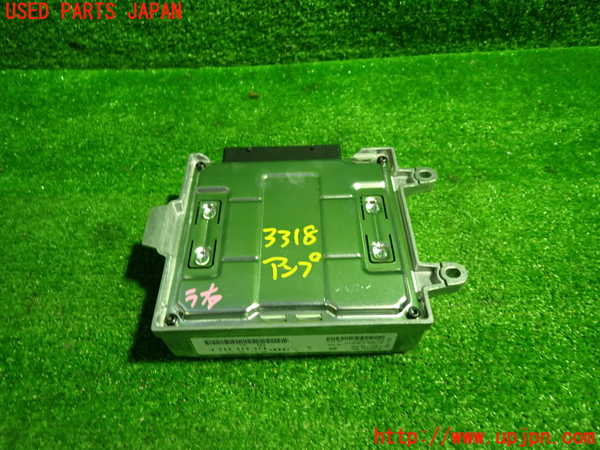 1UPJ-9233186525]アウディ・TTS クーペ(8JCDLF)アンプ 中古_4
