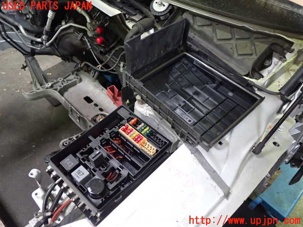 1UPJ-9233186741]アウディ・TTS クーペ(8JCDLF)ヒューズボックス1 中古_2