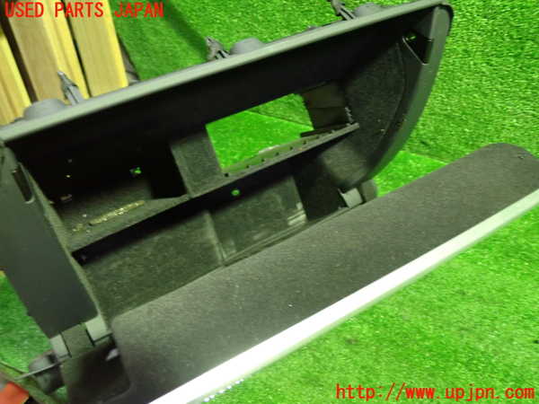 1UPJ-9233187516]アウディ・TTS クーペ(8JCDLF)グローブボックス1 中古_2