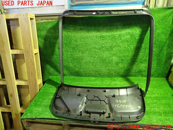 1UPJ-9233181578]アウディ・TTS クーペ(8JCDLF)バックドア内張り 中古_5