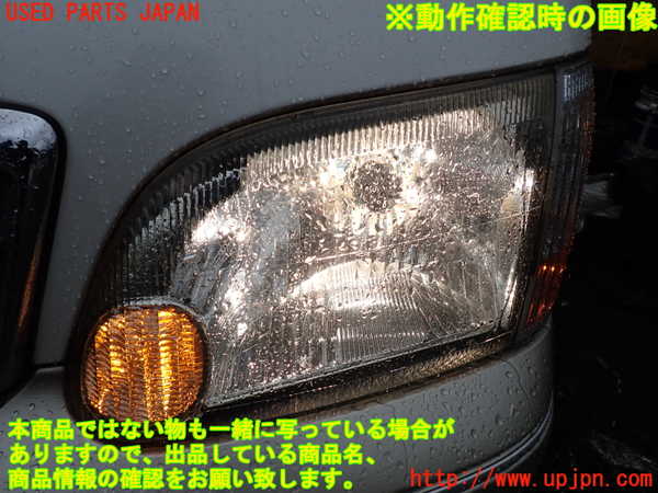 1UPJ-9233191132]ハイエースワゴン100系(RZH101G)左ヘッドライト ハロゲン 中古_4