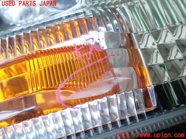 1UPJ-9233191152]ハイエースワゴン100系(RZH101G)左コーナーランプ 中古_2