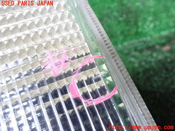 1UPJ-9233191152]ハイエースワゴン100系(RZH101G)左コーナーランプ 中古_3