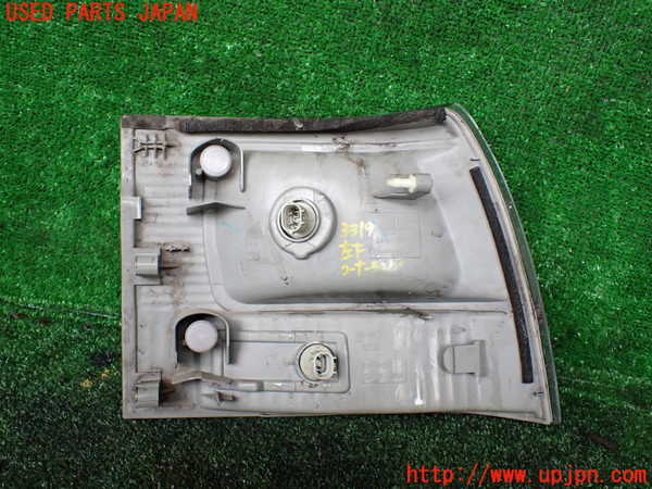 1UPJ-9233191152]ハイエースワゴン100系(RZH101G)左コーナーランプ 中古_4