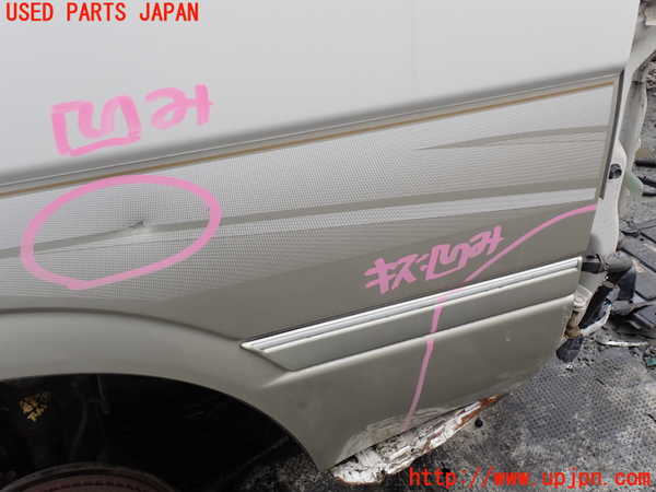 1UPJ-9233191230]ハイエースワゴン100系(RZH101G)右前ドア M214 中古_2