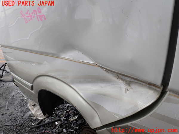 1UPJ-9233191260]ハイエースワゴン100系(RZH101G)左前ドア ジャンク部品取り_3