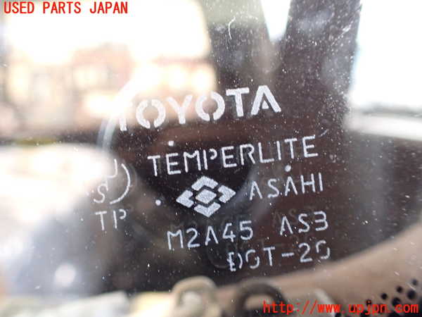 1UPJ-9233191382]ハイエースワゴン100系(RZH101G)左クォーターガラス M2A45 中古_2