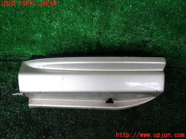 1UPJ-9233191392]ハイエースワゴン100系(RZH101G)左サイドステップ 中古_2