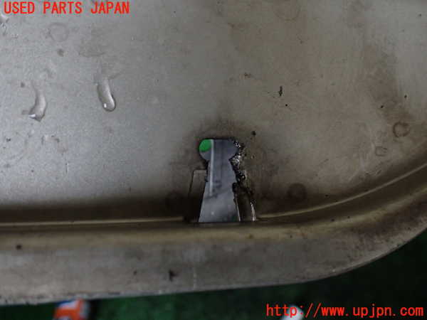 1UPJ-9233191392]ハイエースワゴン100系(RZH101G)左サイドステップ 中古_4