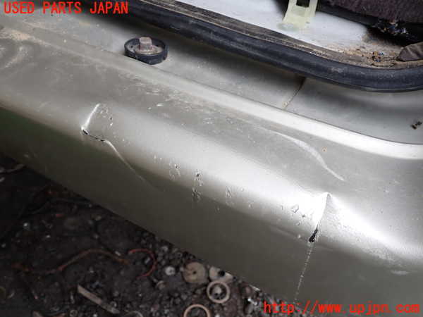 1UPJ-9233191610]ハイエースワゴン100系(RZH101G)リアバンパー 中古_3