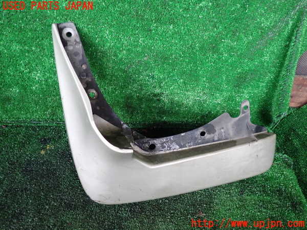 1UPJ-9233191452]ハイエースワゴン100系(RZH101G)左フロントマッドガード(泥除け) 中古_2