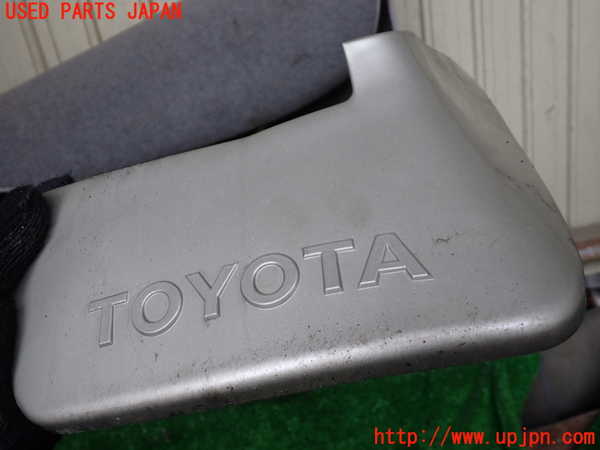 1UPJ-9233191454]ハイエースワゴン100系(RZH101G)右リアマッドガード(泥除け) 中古_3