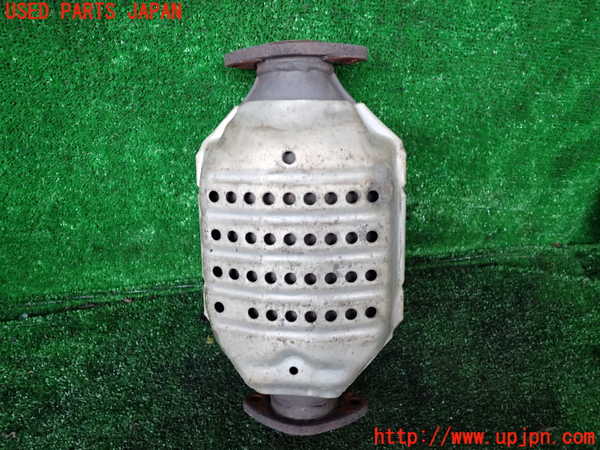 1UPJ-9233192661]ハイエースワゴン100系(RZH101G)触媒1 中古_2