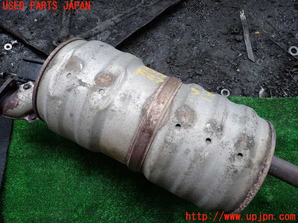 1UPJ-9233192671]ハイエースワゴン100系(RZH101G)リアマフラー1 中古_4